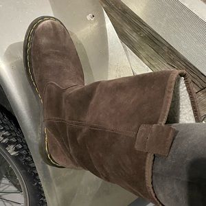 Doc Martens tall shade boots Sherpa lined